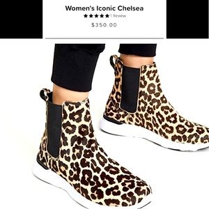 WOMENS ICONIC CHELSEA TECHLOOM HI-TOP SZ 9